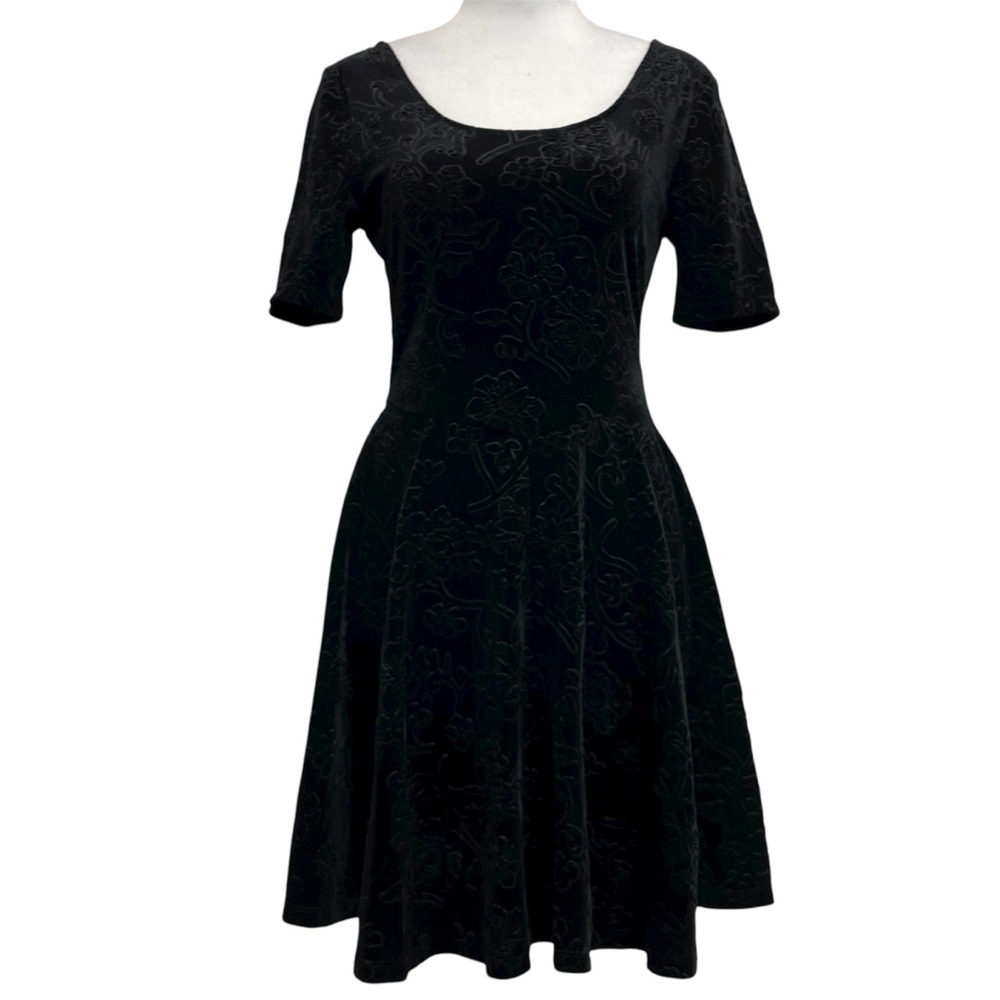 TO Sweaters Black Crushed Velvet Floral Goth Scoop Back Swing Dress
